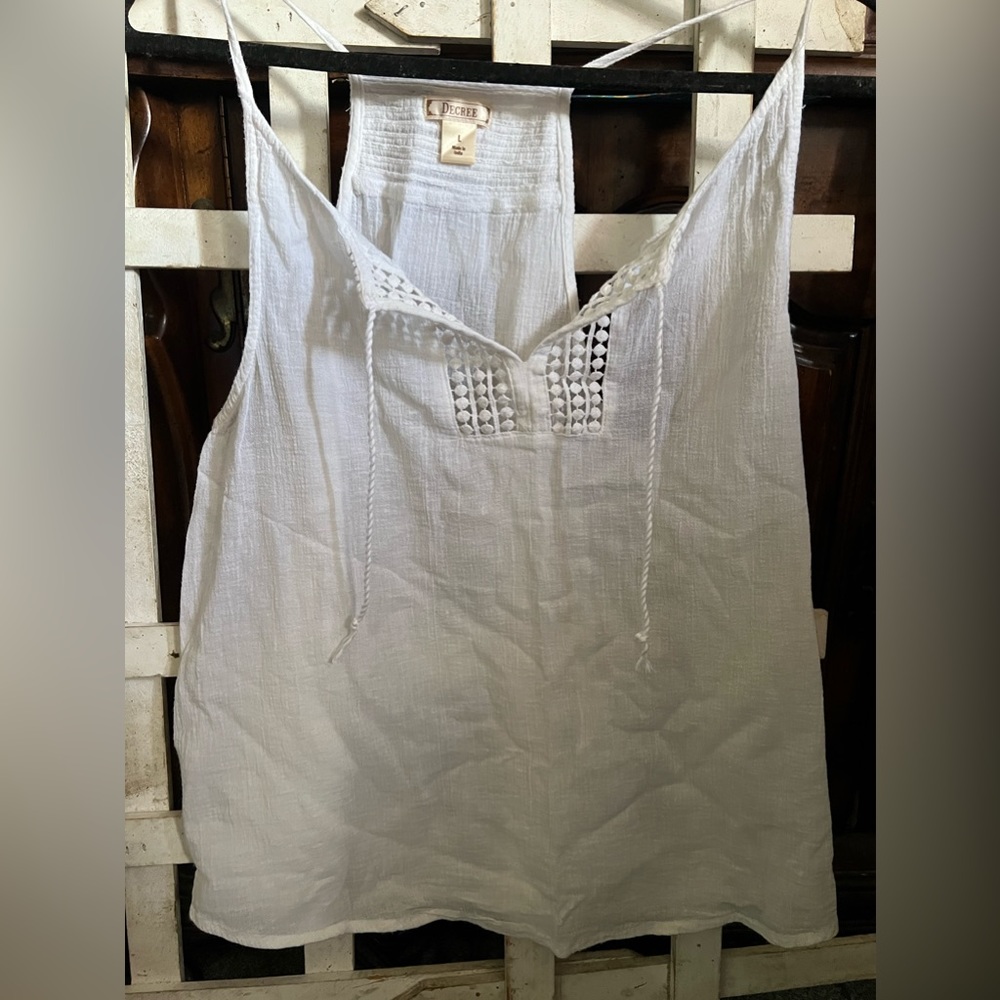 White Croptop